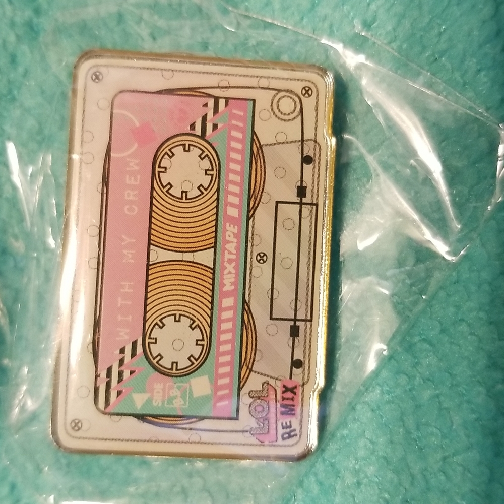 Lol surprise doll exclusive subscription box lapel pin collectors cassette tape